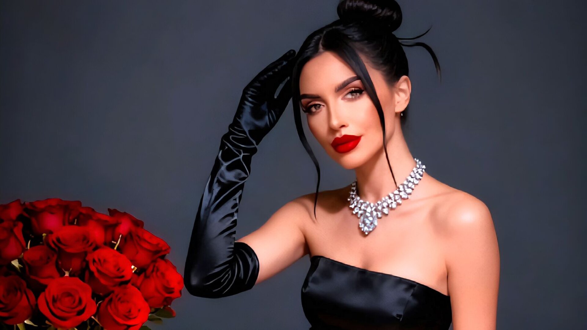 PaolaPaola's Live Nude Chat