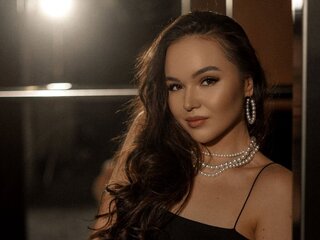 QuincyTale's Live Nude Chat
