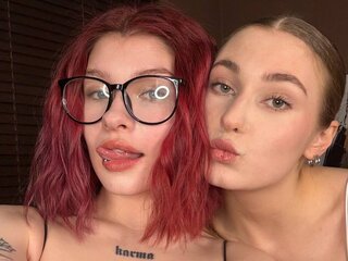 RinaApril's Live Nude Chat