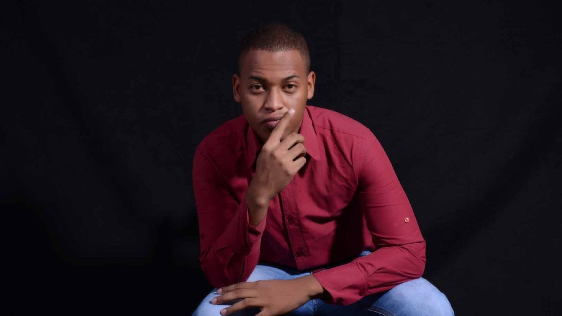 RobinAcker's Live Nude Chat