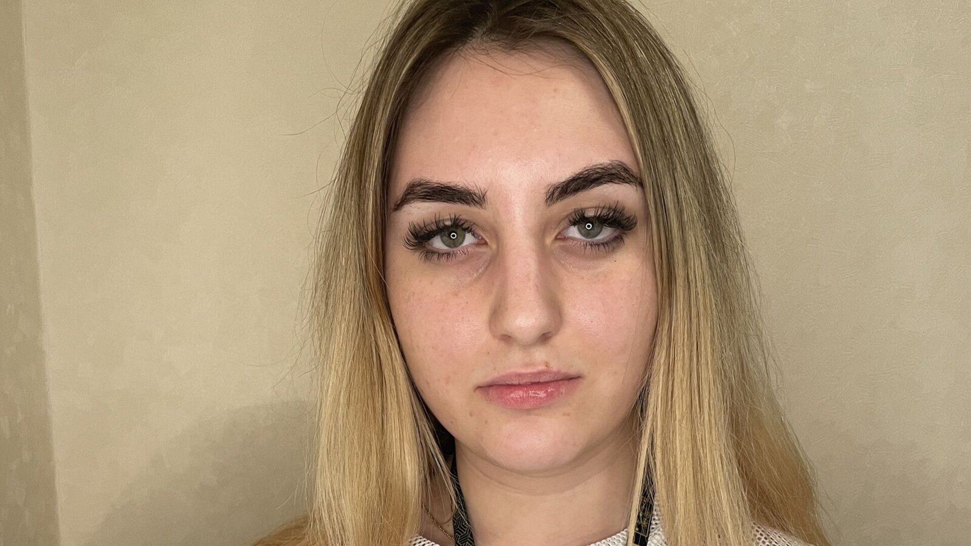 RoseSims's Live Nude Chat