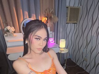 ShanaiaFinly's Live Nude Chat