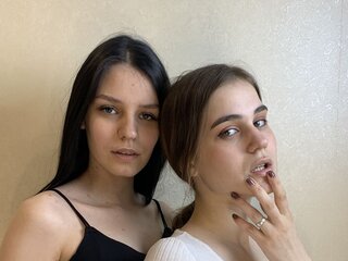 ShannonAndDoroth's Live Nude Chat