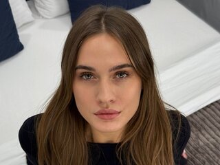 SirenNova's Live Nude Chat