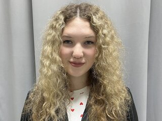 SueHolt's Live Nude Chat