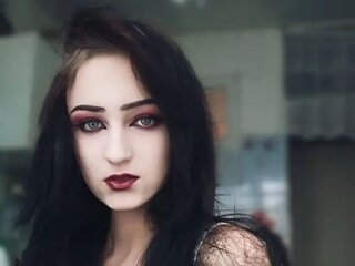 SunnivaFildes's Live Nude Chat
