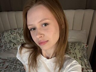 TaraGnagey's Live Nude Chat