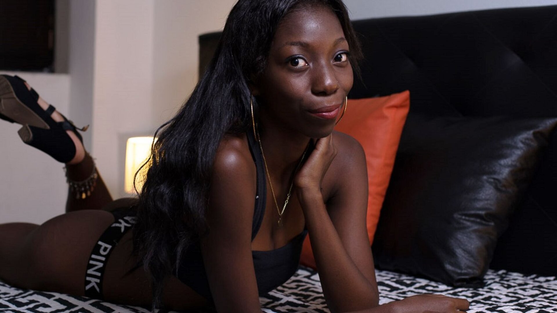 TinaMoreno's Live Nude Chat