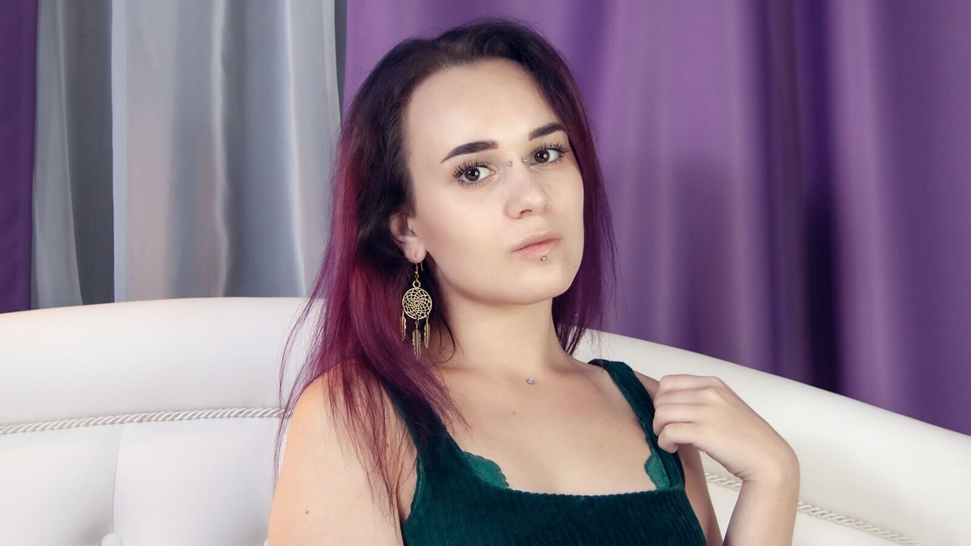 TraceyRose's Live Nude Chat