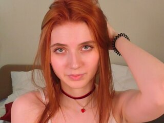 TrinhMazor's Live Nude Chat