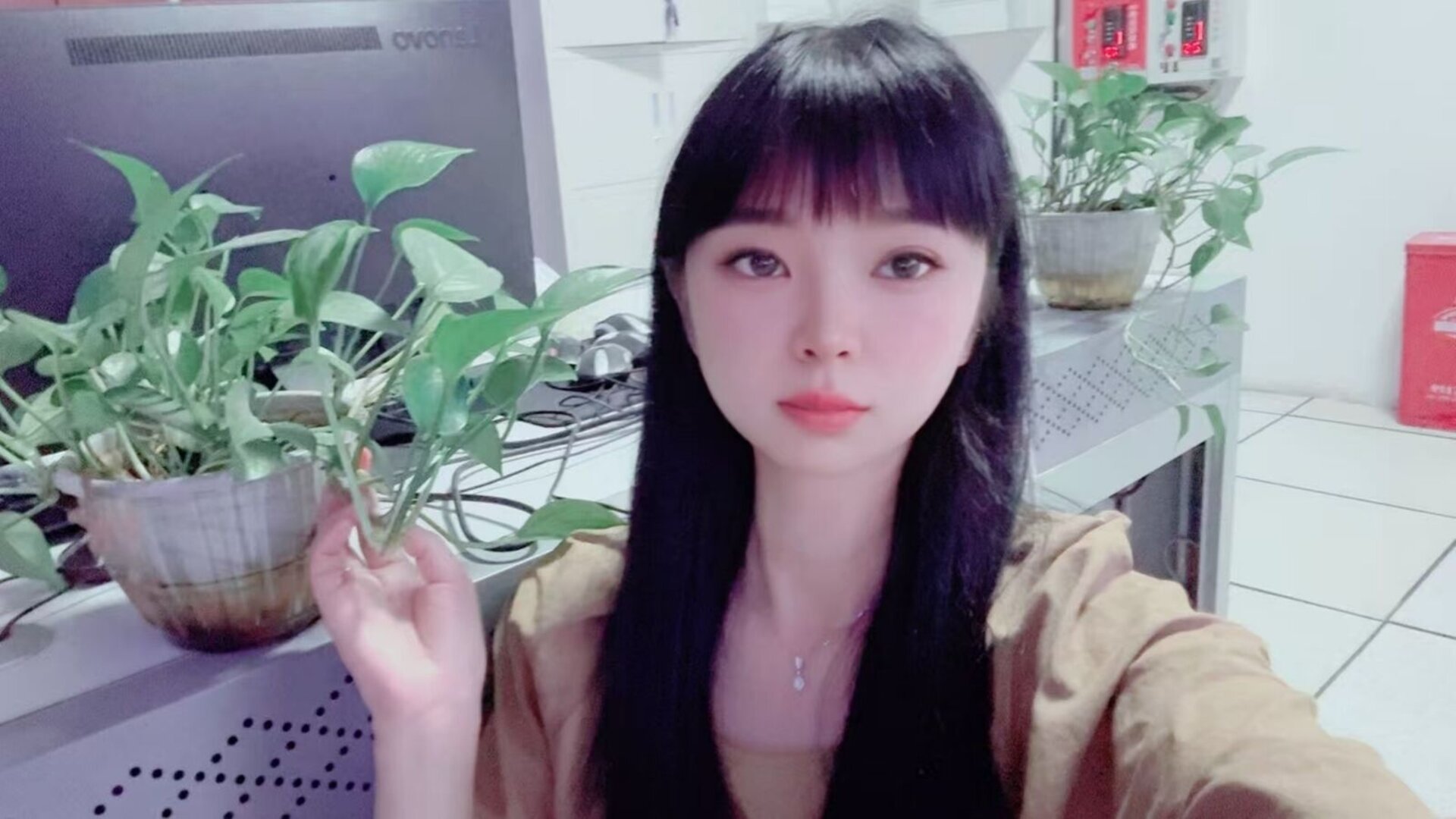 ZhangXueqin's Live Nude Chat