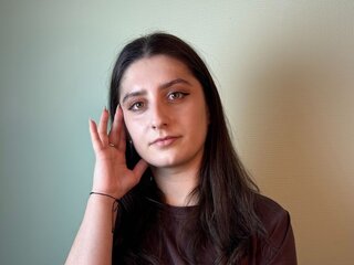 ZolaChessher's Live Nude Chat