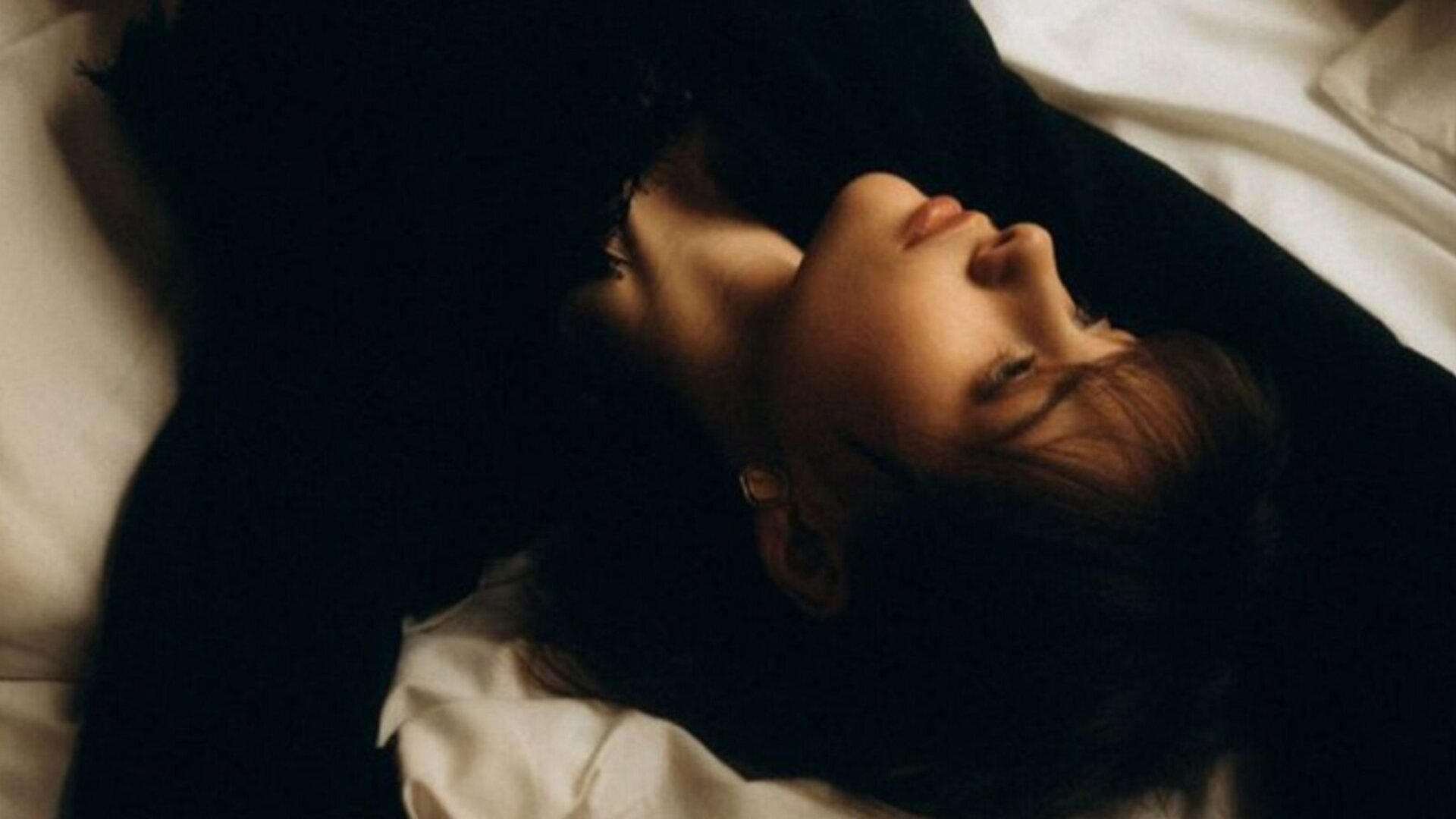 ZulaMabin's Live Nude Chat